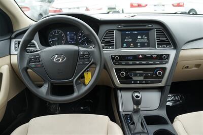 2017 Hyundai SONATA   - Photo 6 - Pasadena, CA 91107