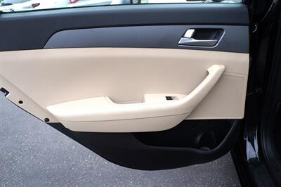 2017 Hyundai SONATA   - Photo 12 - Pasadena, CA 91107