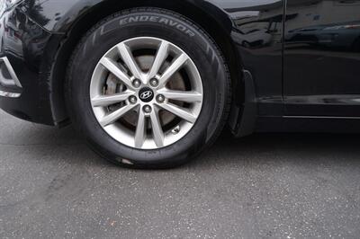 2017 Hyundai SONATA   - Photo 13 - Pasadena, CA 91107