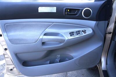 2006 Toyota Tacoma PreRunner V6 - Photo 11 - Pasadena, CA 91107