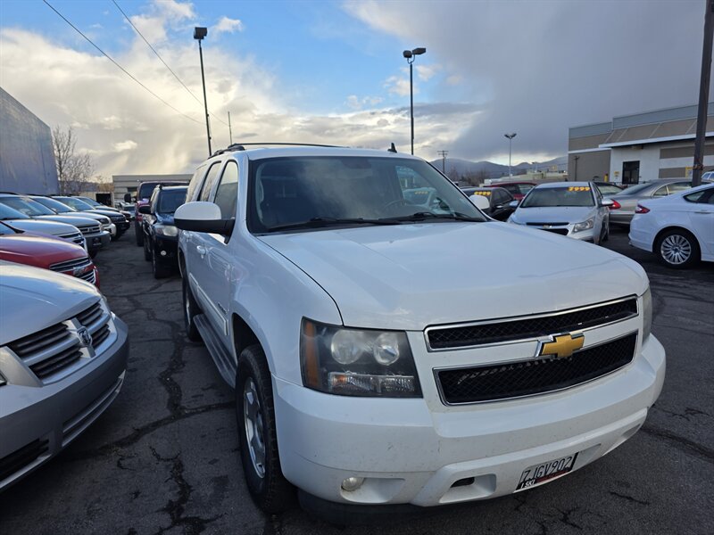 2013 Chevrolet Tahoe LT - Photo 2 - Reno, NV 89502