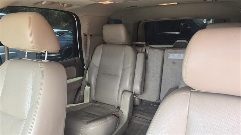 2011 Chevrolet Tahoe LTZ - Photo 5 - Reno, NV 89502