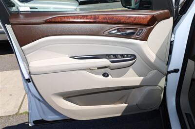 2015 Cadillac SRX LUXURY COLLECTION   - Photo 10 - Elizabeth, NJ 07201