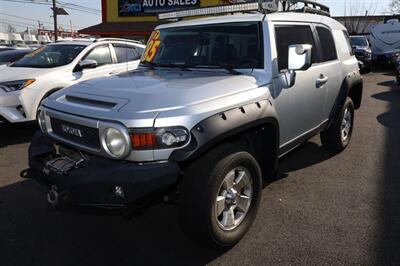 2007 Toyota FJ Cruiser 4dr SUV   - Photo 3 - Elizabeth, NJ 07201