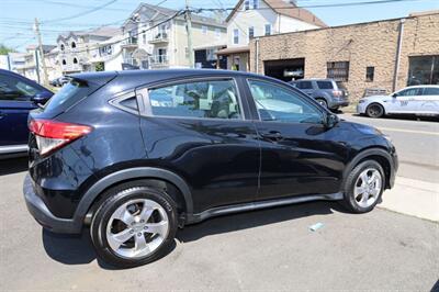 2022 Honda HR-V LX   - Photo 7 - Elizabeth, NJ 07201