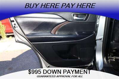 2019 Toyota Highlander SE   - Photo 14 - Elizabeth, NJ 07201