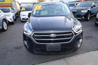 2019 Ford Escape SE   - Photo 2 - Elizabeth, NJ 07201