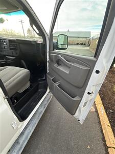 2016 GMC Savana 2500   - Photo 9 - Kent, WA 98031