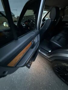2011 Land Rover Range Rover Sport HSE   - Photo 15 - Kent, WA 98031