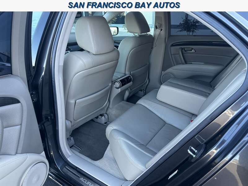 2011 Acura RL SH-AWD w/Tech - Photo 17 - San Rafael, CA 94901