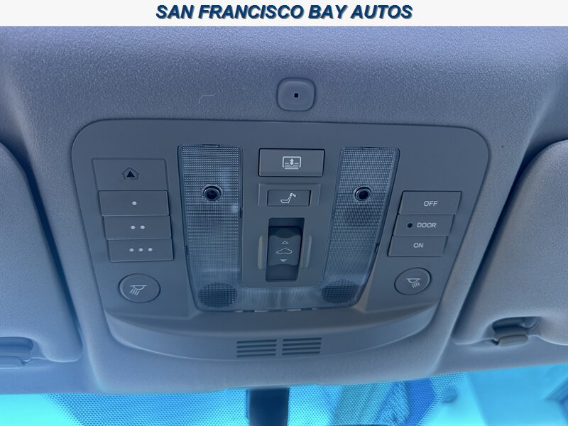 2011 Acura RL SH-AWD w/Tech - Photo 31 - San Rafael, CA 94901