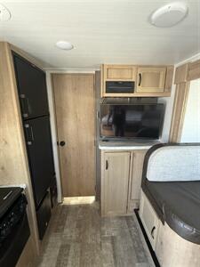 2021 Winnebago Micro Minnie - Photo 12 - Hatch, NM 87937