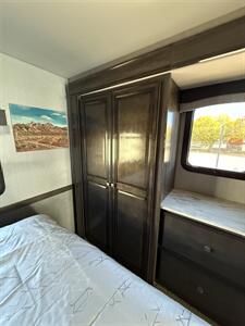 2020 Fleetwood FLAIR 29M   - Photo 15 - Hatch, NM 87937