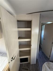 2019 Winnebago Minnie Plus 27RBDS - Photo 13 - Hatch, NM 87937