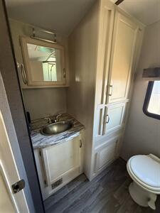 2019 Winnebago Minnie Plus 27RBDS - Photo 15 - Hatch, NM 87937