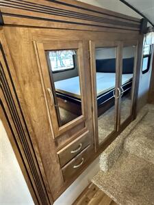 2017 Coachmen Chaparral Lite 28RLS   - Photo 15 - Hatch, NM 87937