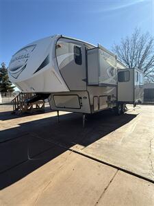 2017 Coachmen Chaparral Lite 28RLS