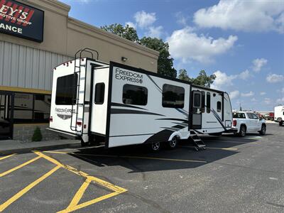 2021 Forest River Coachman Freedom Express   - Photo 3 - Elkhart, IN 46514