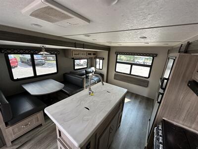 2021 Forest River Coachman Freedom Express   - Photo 16 - Elkhart, IN 46514