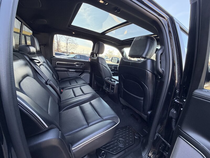 2025 RAM 1500 Laramie - Photo 13 - Elkhart, IN 46514