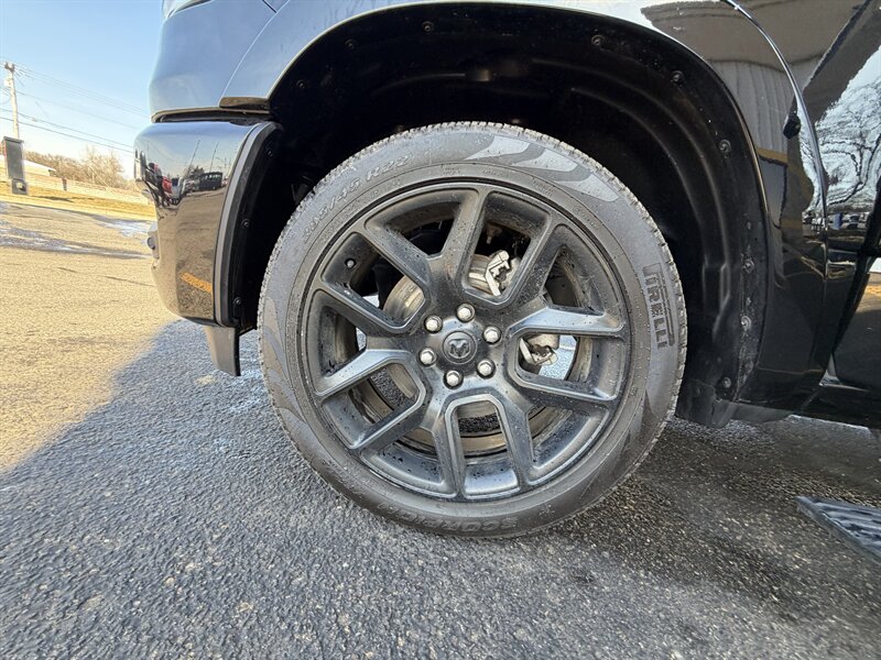 2025 RAM 1500 Laramie - Photo 22 - Elkhart, IN 46514