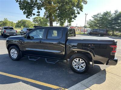 2022 Nissan Frontier S   - Photo 2 - Elkhart, IN 46514