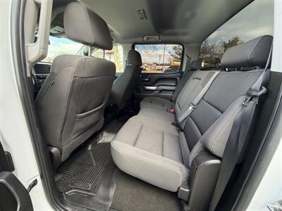 2018 Chevrolet Silverado 2500HD LT - Photo 13 - Elkhart, IN 46514