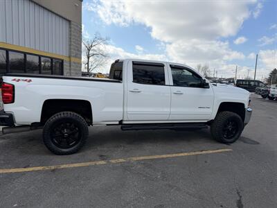 2018 Chevrolet Silverado 2500HD LT - Photo 7 - Elkhart, IN 46514