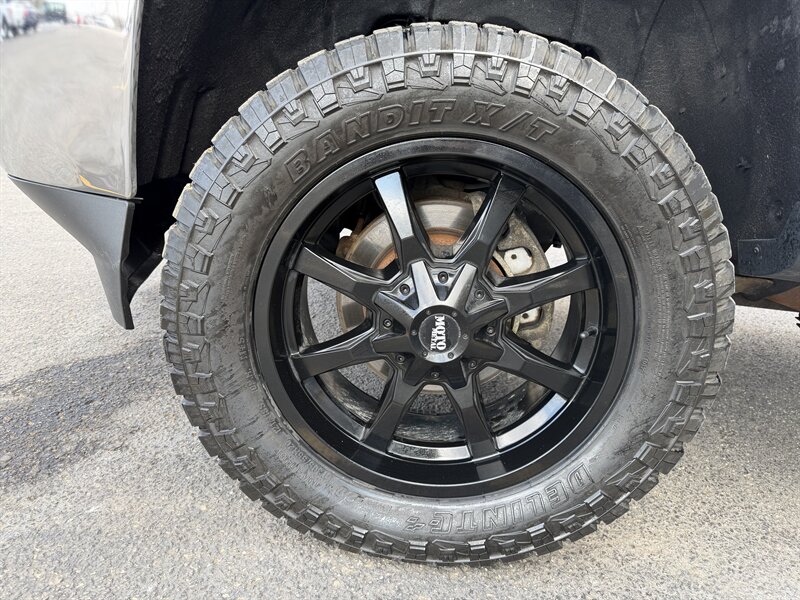 2018 Chevrolet Silverado 2500HD LT - Photo 23 - Elkhart, IN 46514