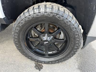 2018 Chevrolet Silverado 2500HD LT - Photo 22 - Elkhart, IN 46514