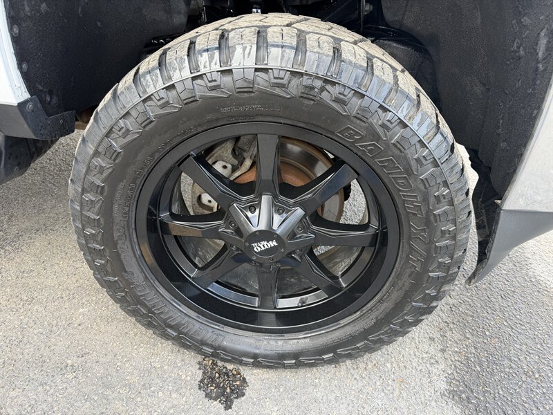 2018 Chevrolet Silverado 2500HD LT - Photo 22 - Elkhart, IN 46514