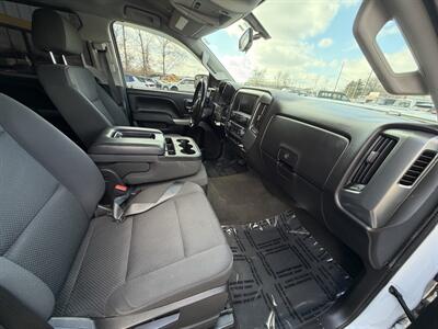 2018 Chevrolet Silverado 2500HD LT - Photo 11 - Elkhart, IN 46514