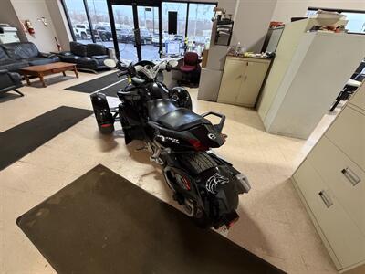 2015 CAN-AM ROADSTER - Photo 7 - Elkhart, IN 46514