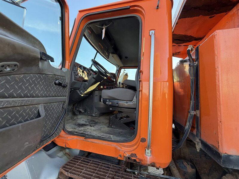 2009 Mack GU800 Granite - Photo 12 - Elkhart, IN 46514
