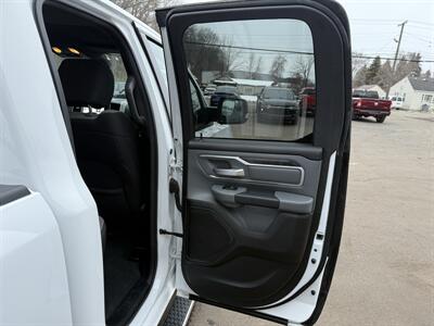 2022 RAM 1500 Big Horn - Photo 17 - Elkhart, IN 46514
