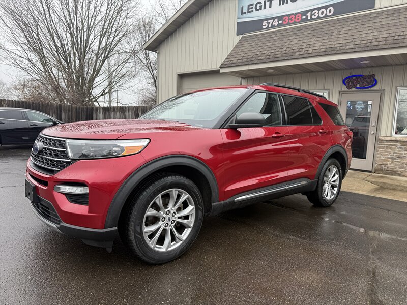 2020 Ford Explorer XLT   - Photo 1 - Elkhart, IN 46514