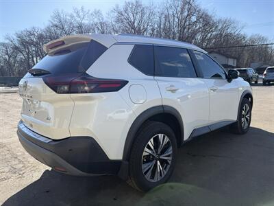 2023 Nissan Rogue SV   - Photo 7 - Elkhart, IN 46514