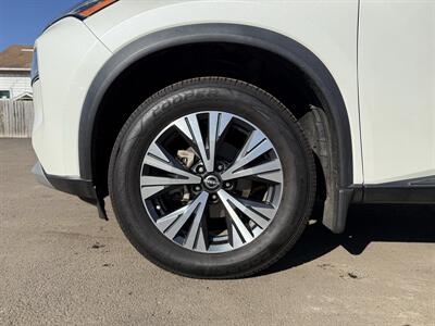 2023 Nissan Rogue SV   - Photo 3 - Elkhart, IN 46514