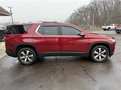 2018 Chevrolet Traverse LT Leather   - Photo 7 - Elkhart, IN 46514