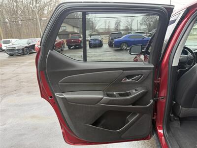 2018 Chevrolet Traverse LT Leather   - Photo 13 - Elkhart, IN 46514