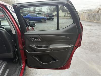 2018 Chevrolet Traverse LT Leather   - Photo 17 - Elkhart, IN 46514