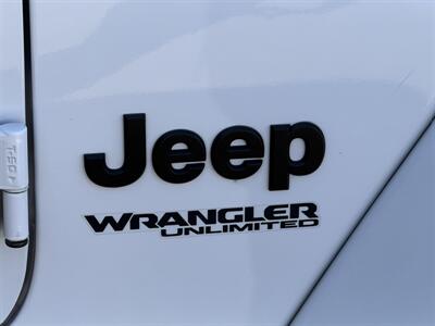 2021 Jeep Wrangler Unlimited Sahara   - Photo 11 - Elkhart, IN 46514