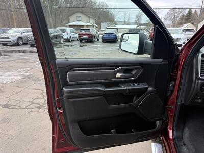 2019 RAM 1500 Big Horn   - Photo 9 - Elkhart, IN 46514