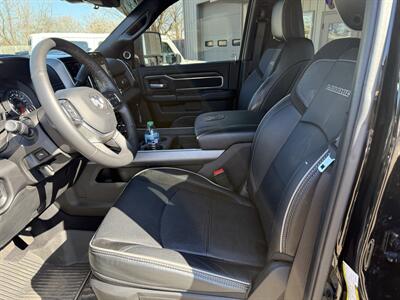 2024 RAM 3500 Laramie   - Photo 16 - Elkhart, IN 46514