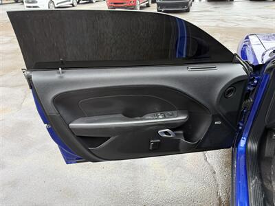 2019 Dodge Challenger SXT   - Photo 12 - Elkhart, IN 46514