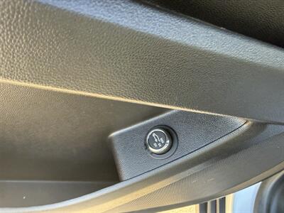 2019 Chevrolet Traverse LT Cloth   - Photo 18 - Elkhart, IN 46514