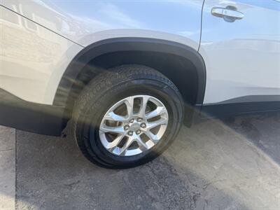 2019 Chevrolet Traverse LT Cloth   - Photo 8 - Elkhart, IN 46514