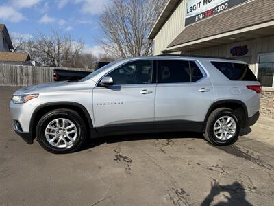 2019 Chevrolet Traverse LT Cloth   - Photo 2 - Elkhart, IN 46514