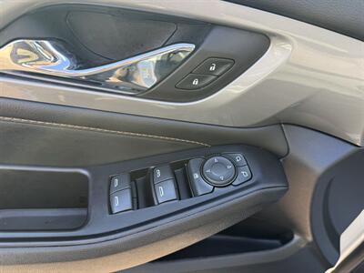 2019 Chevrolet Traverse LT Cloth   - Photo 17 - Elkhart, IN 46514