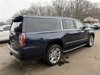 2020 GMC Yukon XL SLT   - Photo 6 - Elkhart, IN 46514